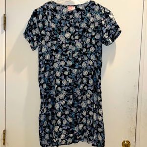 Putomayo New York Dry Cleaned 100% Rayon Black & White Floral Dress Size Large